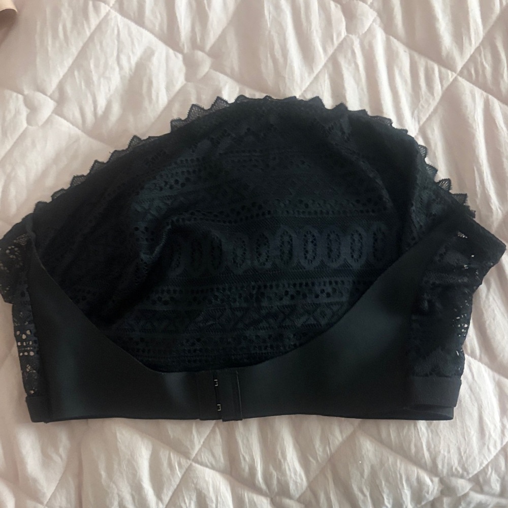 2 Elegant Lace Bralettes in Cream and Black, Like New - Picture 10 of 15